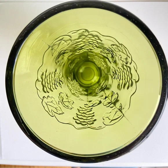 Vintage Indiana Glass pedestal vase in green Harvest Grape pattern 7.5 inches - Picture 7 of 10